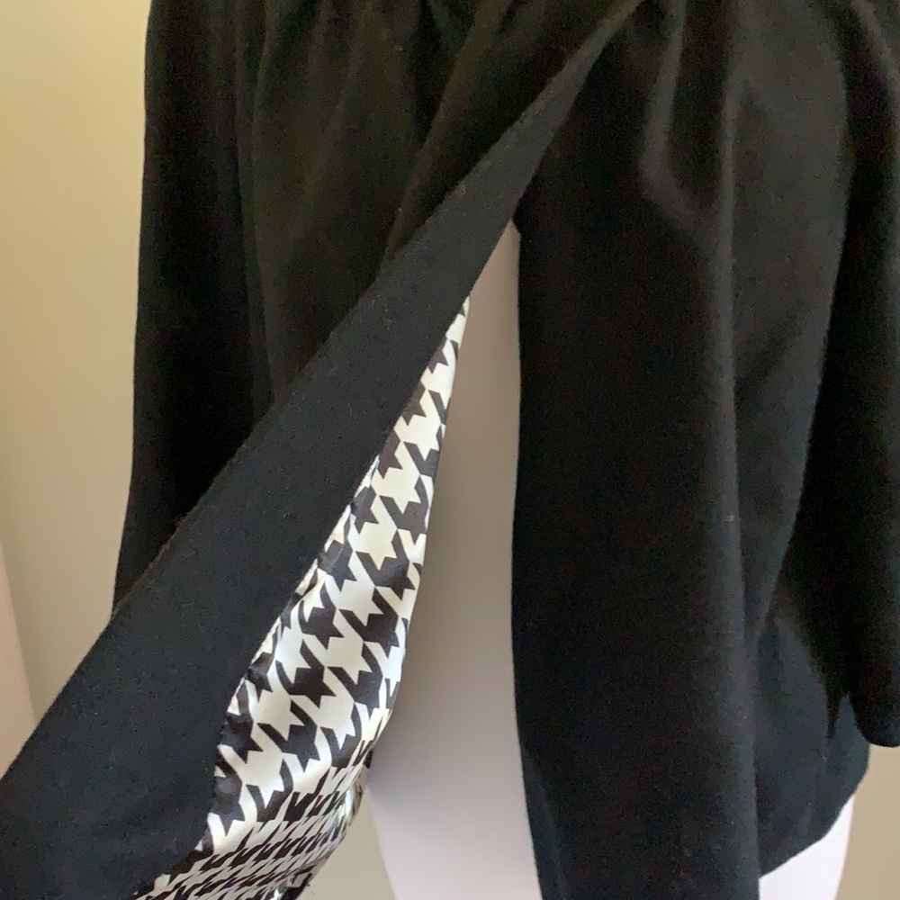 Black Jacket - Picture 5 of 8